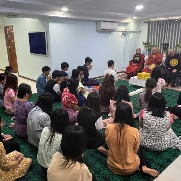 MTM မိသားစု စုပေါင်းဝါဆိုသင်္ကန်းကပ်လှူခြင်း