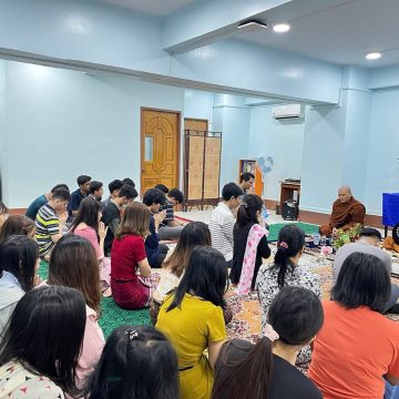 MTM မိသားစု စုပေါင်းဝါဆိုသင်္ကန်းကပ်လှူခြင်း
